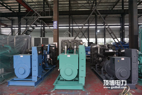 柴油發(fā)動(dòng)機(jī)氣缸型號(hào)L、V代表什么？