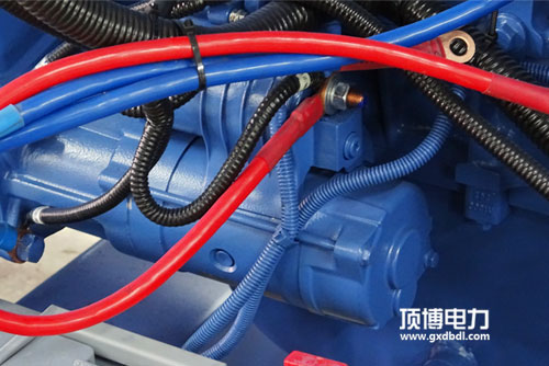 帕金斯發(fā)電機(jī)組機(jī)油里有水？高手的3種方法處理！