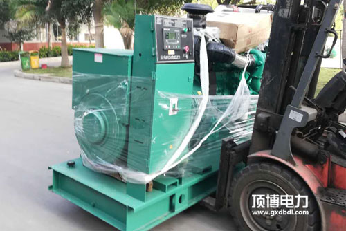 柴油機(jī)發(fā)電機(jī)結(jié)合處有金屬碰撞聲，準(zhǔn)備大維修就大錯(cuò)特錯(cuò)了